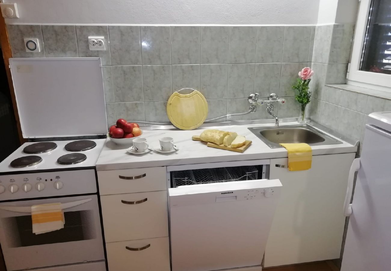 Apartamento en Sibenik - Apartamento en Brodarica con Seaview, Terraza, Acondicionador, WIFI (3814-1)