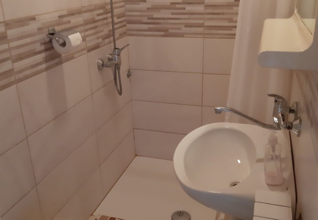 Apartamento en Sibenik - Apartamento en Brodarica con Seaview, Terraza, Acondicionador, WIFI (3814-1)