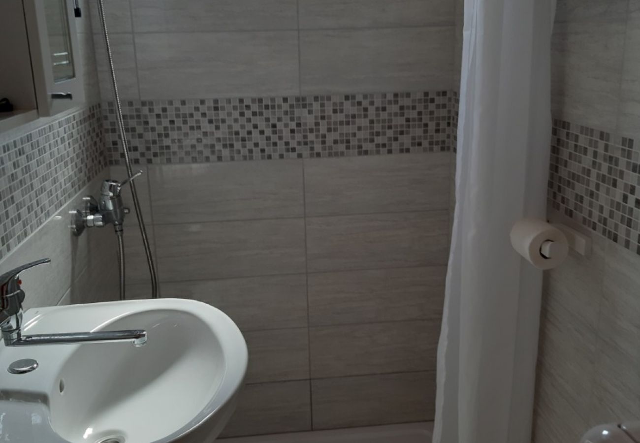 Apartamento en Sibenik - Apartamento en Brodarica con Seaview, Balcón, Acondicionador, WIFI (3814-2)