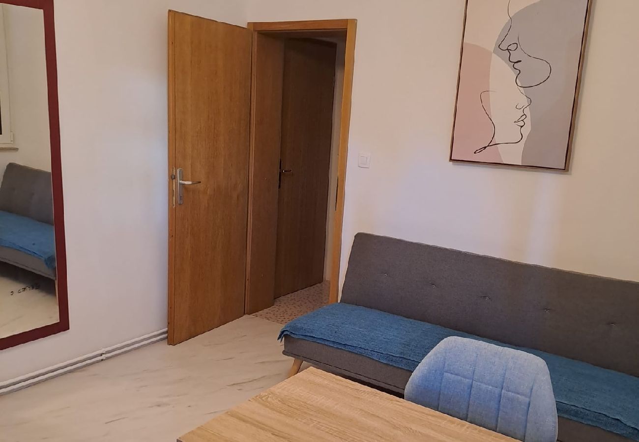 Apartamento en Punat - Apartamento en Punat con Terraza, Acondicionador, WIFI, Lavadora (3829-2)