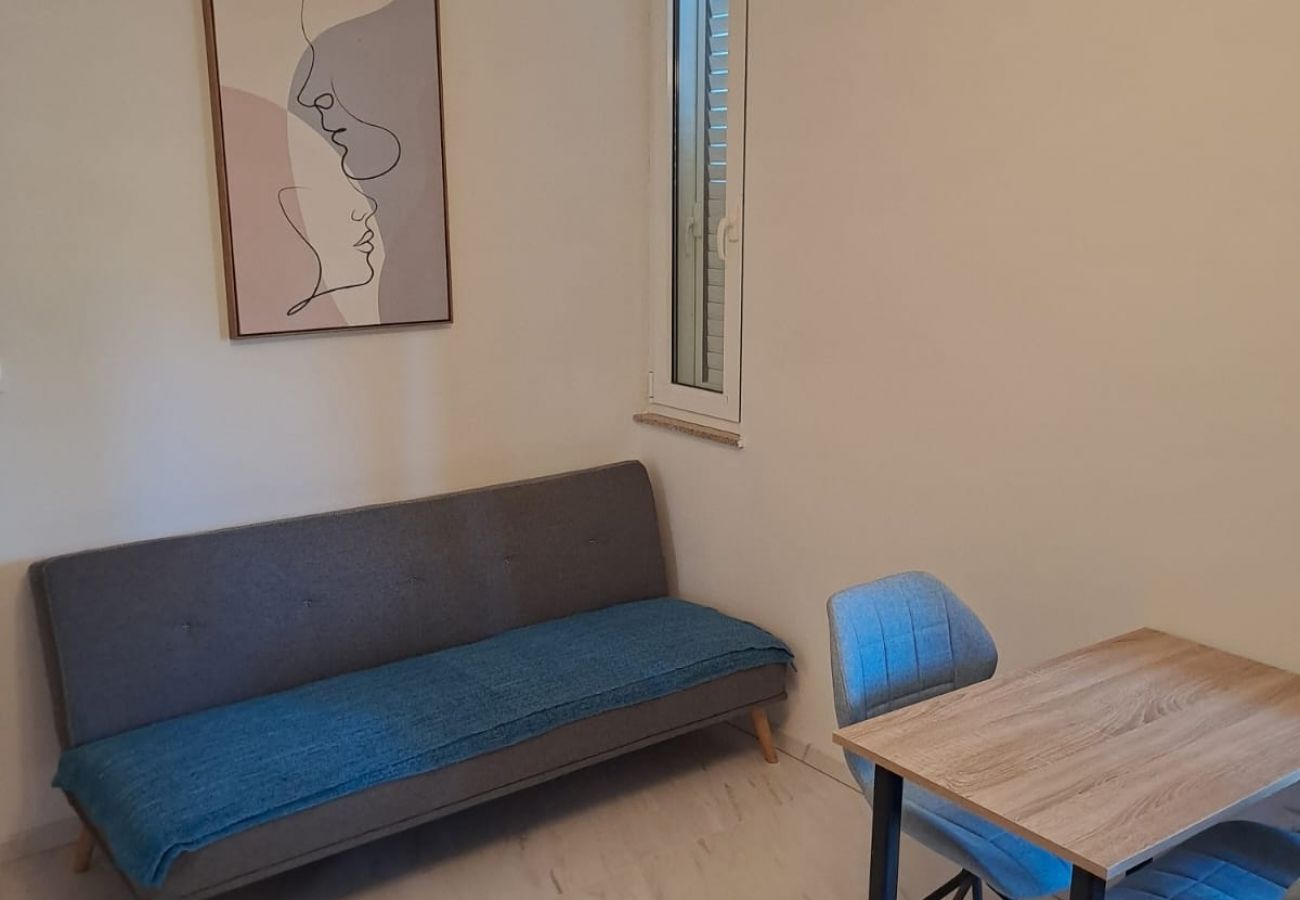 Apartamento en Punat - Apartamento en Punat con Terraza, Acondicionador, WIFI, Lavadora (3829-2)