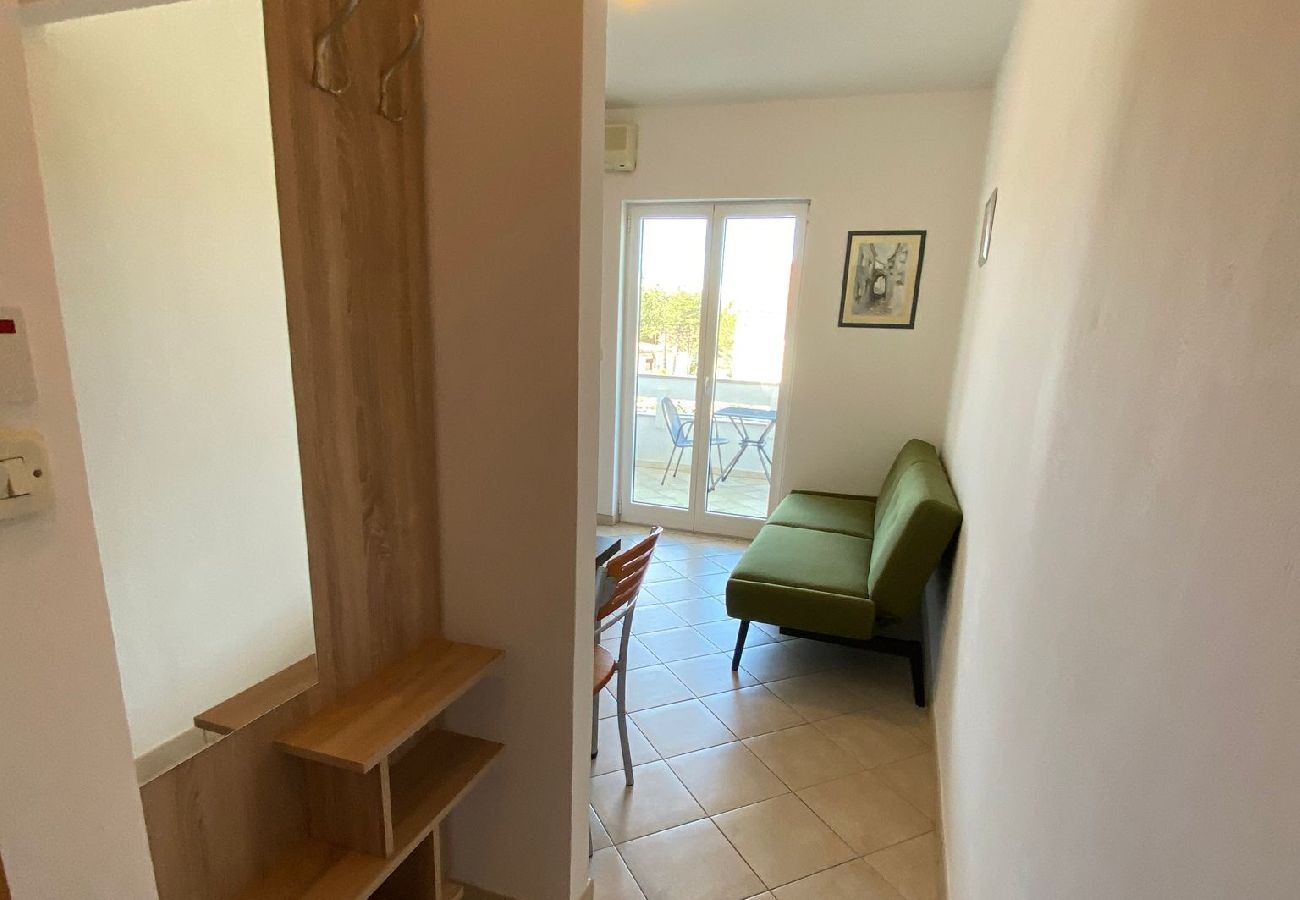 Apartamento en Punat - Apartamento en Punat con Terraza, Acondicionador, WIFI, Lavadora (3829-3)