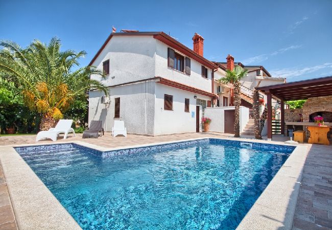 Apartamento en Štinjan - Apartamento en Štinjan con Seaview, Balcón, Acondicionador, WIFI (3326-5) Apartamento en Štinjan - Apartamento en Štinjan con Seaview, Balcón, Acondicionador, WIFI (3326-5)