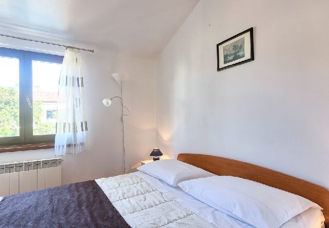 Apartamento en Štinjan - Apartamento en Štinjan con Seaview, Balcón, Acondicionador, WIFI (3326-5) Apartamento en Štinjan - Apartamento en Štinjan con Seaview, Balcón, Acondicionador, WIFI (3326-5)