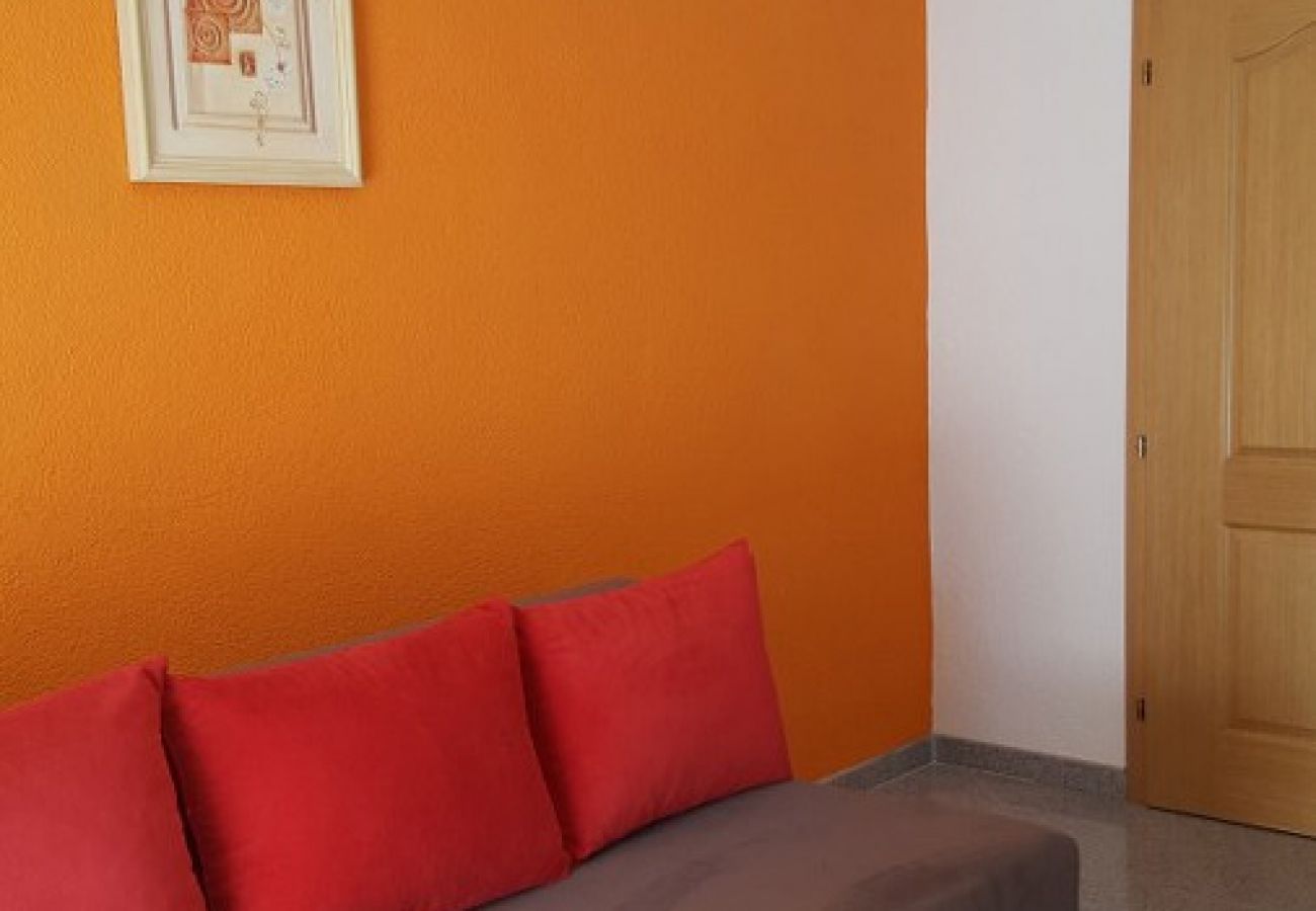 Apartamento en Nin - Apartamento en Zaton (Zadar) con Terraza, Acondicionador, WIFI, Lavadora (4141-2)