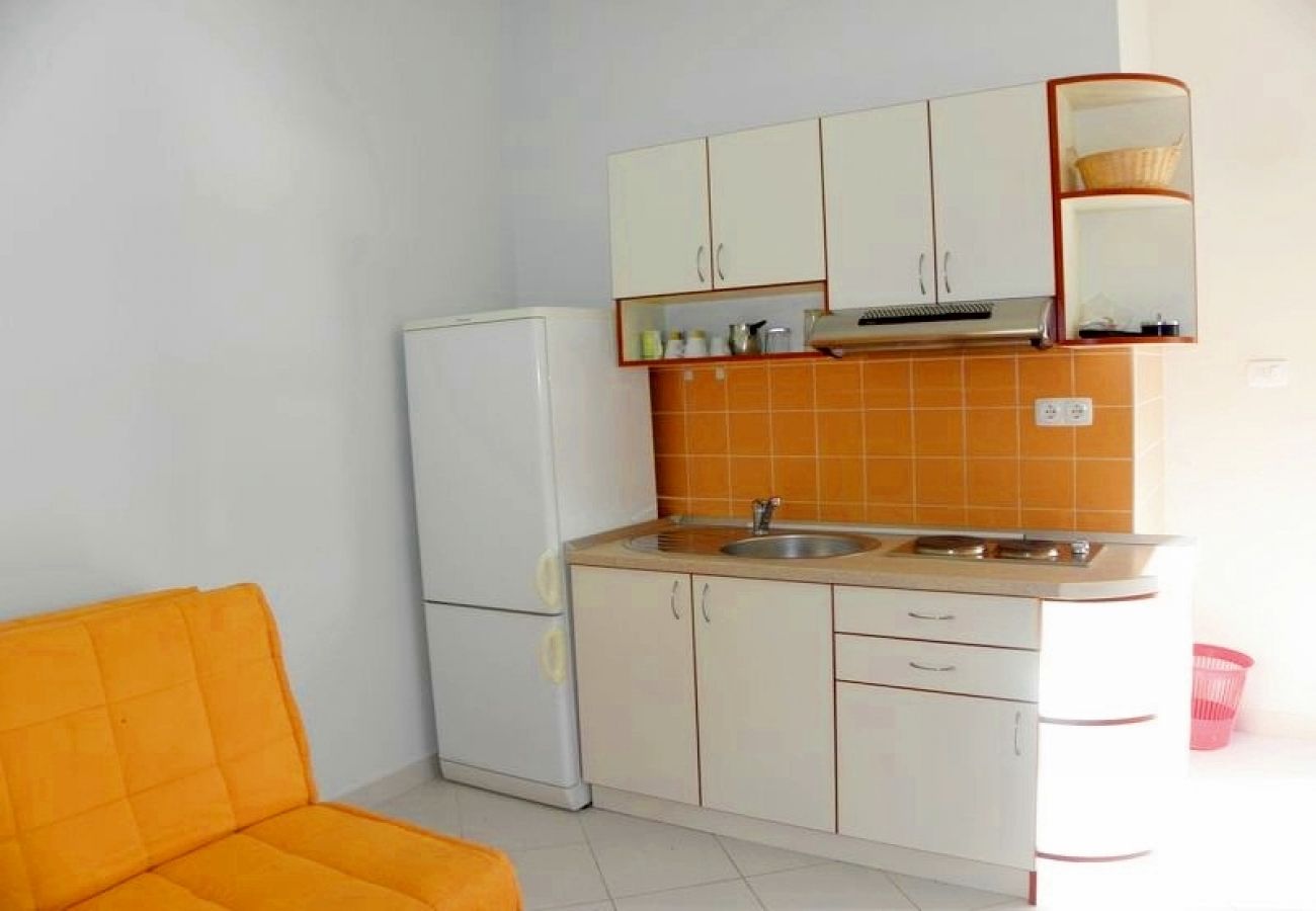 Apartamento en Duce - Apartamento en Duće con Terraza, Acondicionador, WIFI, Lavadora (4166-6)