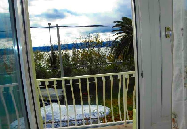 Apartamento en Duce - Apartamento en Duće con Seaview, Balcón, Acondicionador, WIFI (4166-8) Apartamento en Duce - Apartamento en Duće con Seaview, Balcón, Acondicionador, WIFI (4166-8)