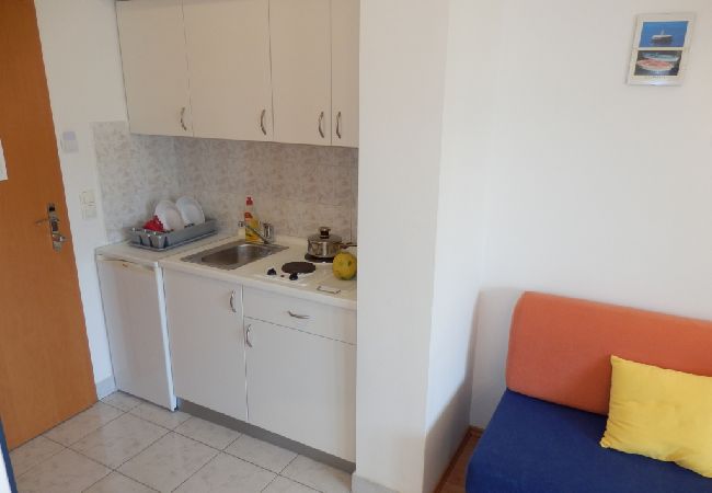 Estudio en Duce - Apartamento Estudio en Duće con Seaview, Balcón, Acondicionador, WIFI (4173-7) Estudio en Duce - Apartamento Estudio en Duće con Seaview, Balcón, Acondicionador, WIFI (4173-7)