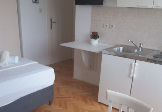 Estudio en Duce - Apartamento Estudio en Duće con Seaview, Balcón, Acondicionador, WIFI (4174-3) Estudio en Duce - Apartamento Estudio en Duće con Seaview, Balcón, Acondicionador, WIFI (4174-3)