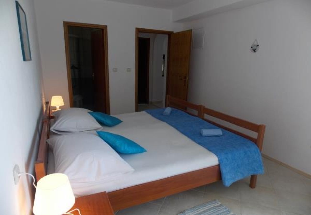 Apartamento en Duce - Apartamento en Duće con Seaview, Balcón, Acondicionador, WIFI (4174-9)