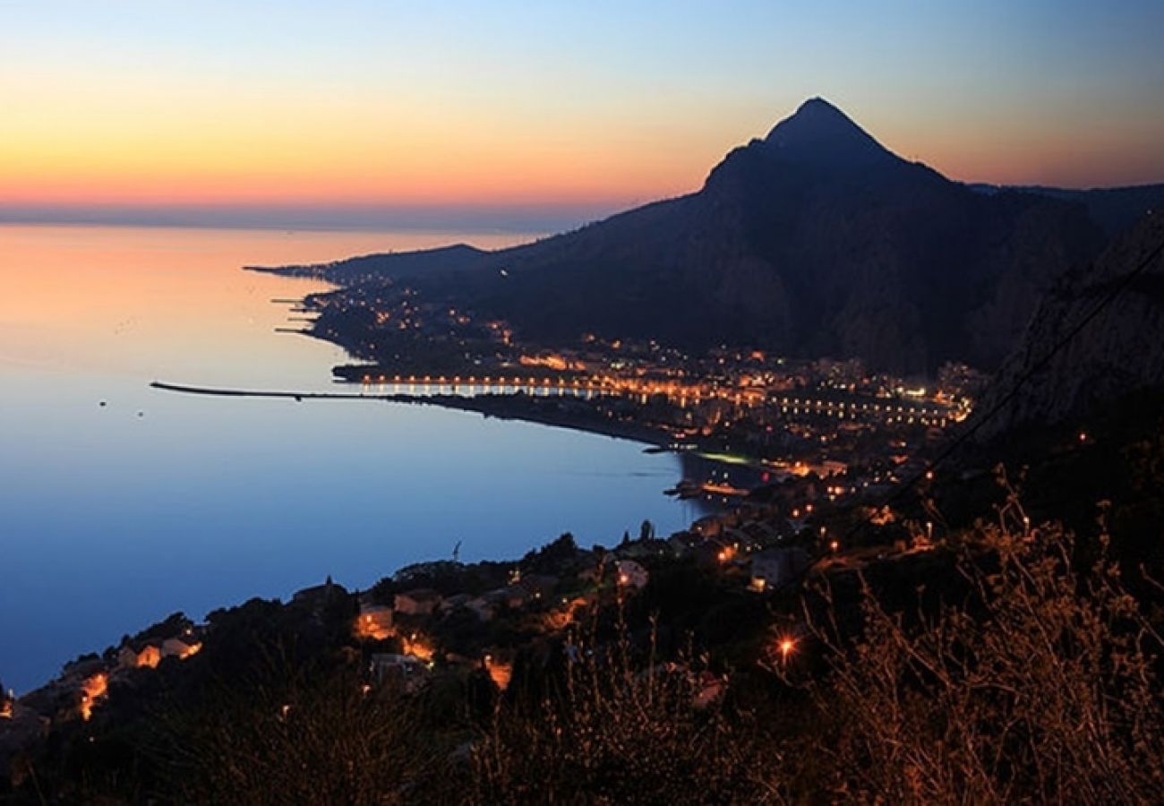 Casa en Omiš - Casa de vacaciones en Omiš con Terraza, Acondicionador, WIFI, Lavadora (4183-1)