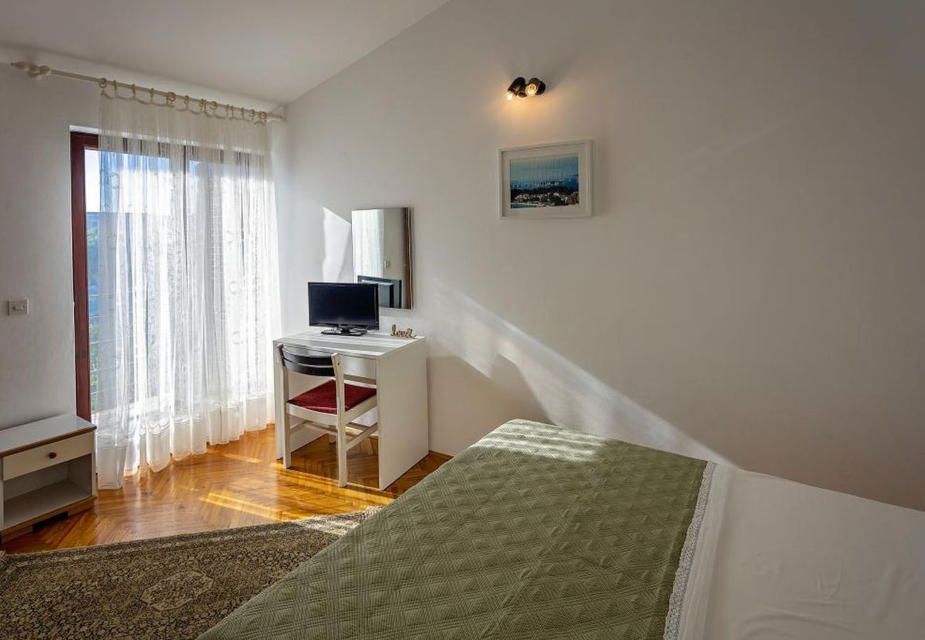 Apartamento en Rogoznica - Apartamento en Rogoznica con Terraza, Acondicionador, WIFI (3338-3)