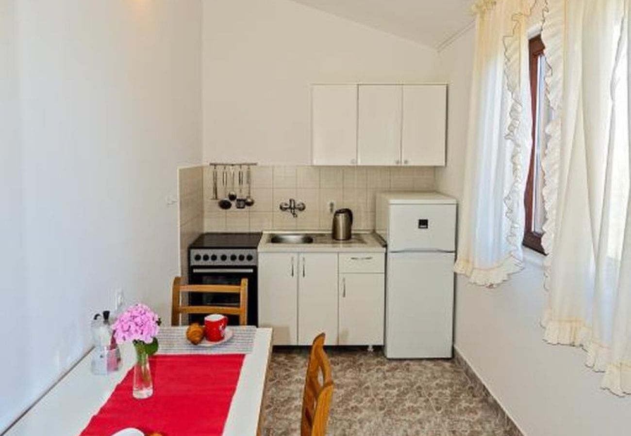 Apartamento en Rogoznica - Apartamento en Rogoznica con Balcón, Acondicionador, WIFI (3338-4)