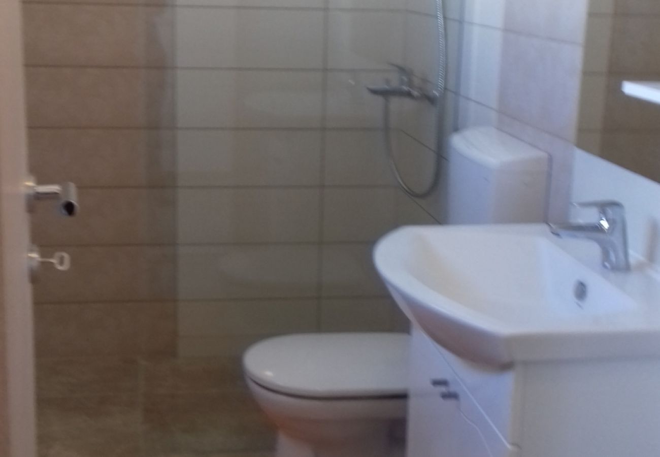 Apartamento en Murter - Apartamento en Murter con Terraza, Acondicionador, WIFI, Lavadora (125-4)