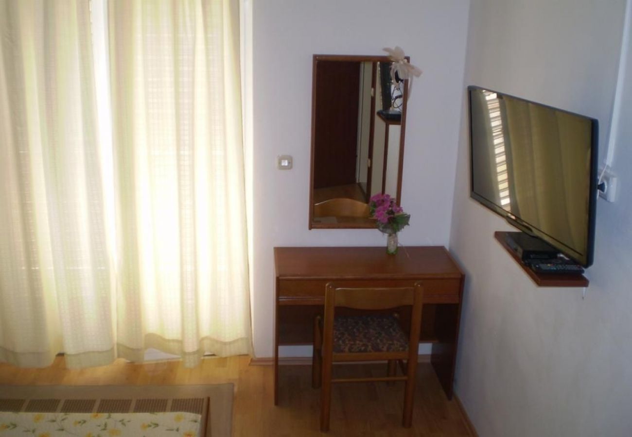 Apartamento en Kampor - Apartamento en Kampor con Balcón, WIFI (4235-1)