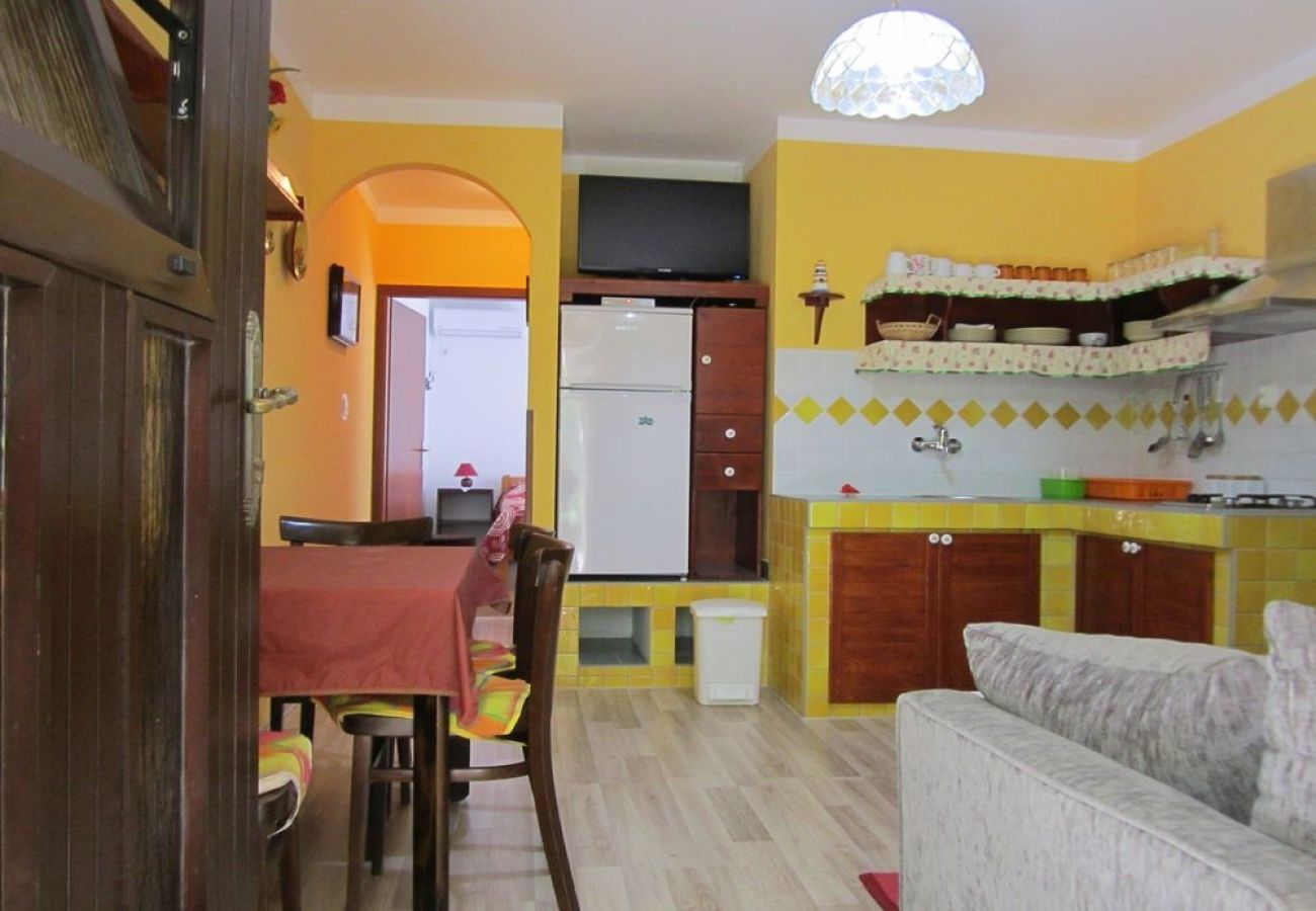 Apartamento en Mali Lošinj - Apartamento en Mali Lošinj con Terraza, Acondicionador, WIFI, Lavadora (4241-1)