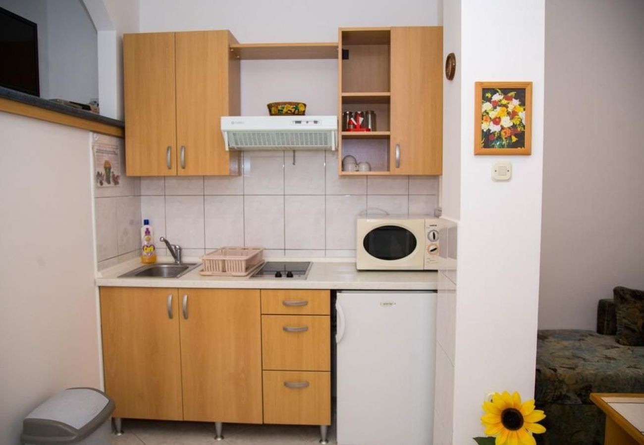 Apartamento en Vodice - Apartamento en Vodice con Balcón, Acondicionador, WIFI, Lavadora (4266-2)