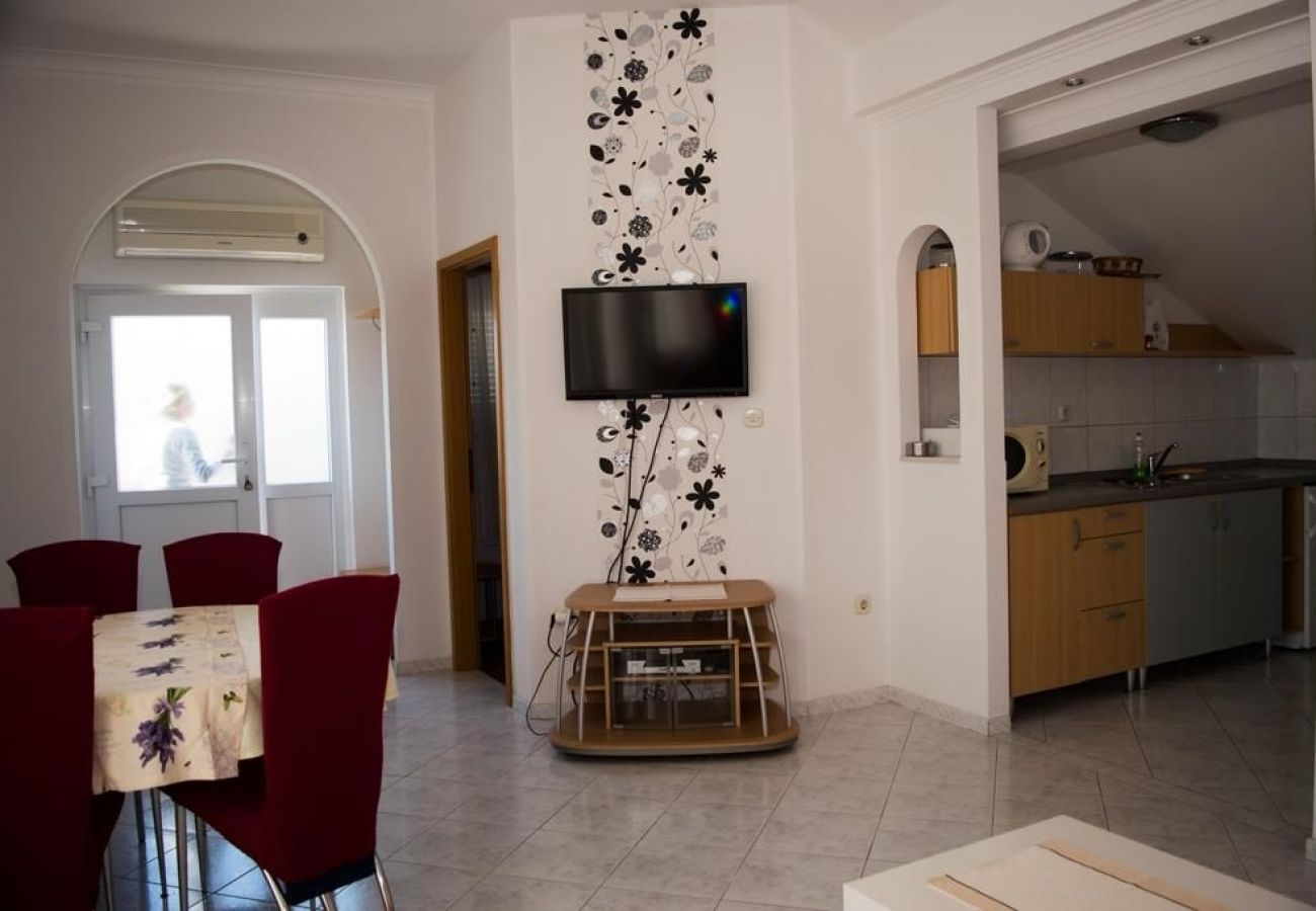 Apartamento en Vodice - Apartamento en Vodice con Seaview, Terraza, Acondicionador, WIFI (4266-3)