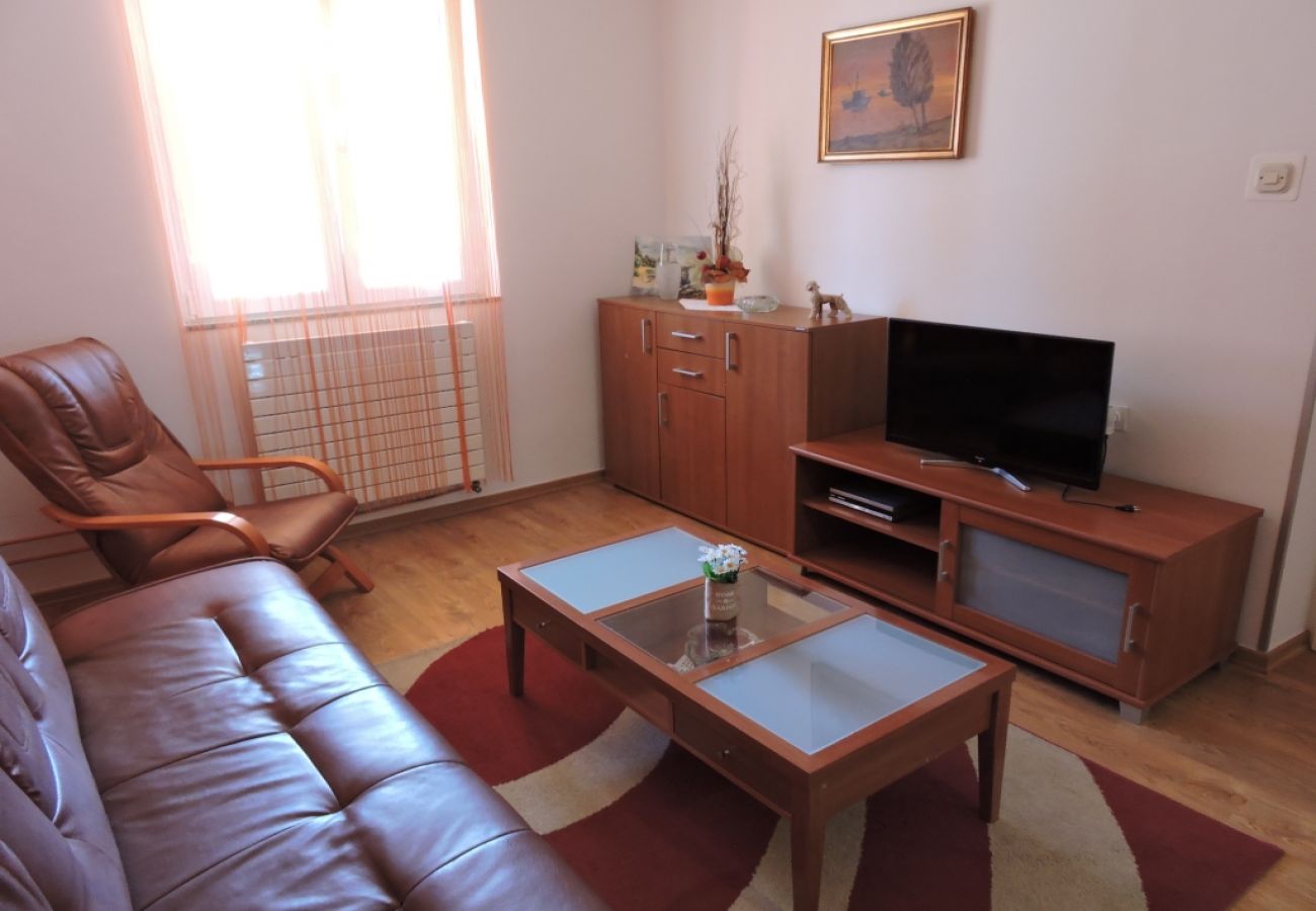 Apartamento en Biograd na moru - Apartamento en Biograd na Moru con Terraza, Acondicionador, WIFI, Lavavajillas (4269-1)