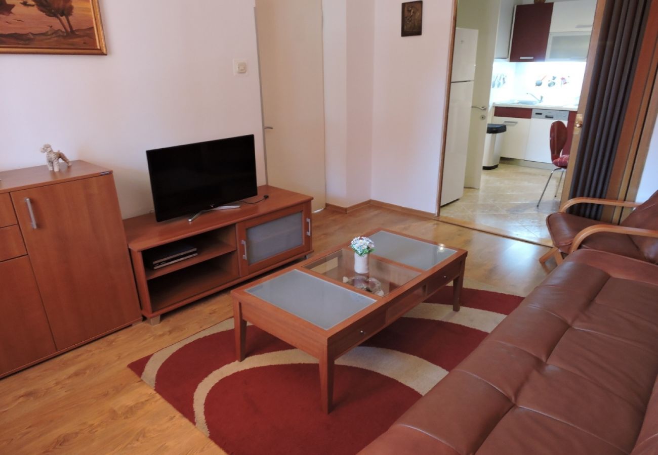 Apartamento en Biograd na moru - Apartamento en Biograd na Moru con Terraza, Acondicionador, WIFI, Lavavajillas (4269-1)