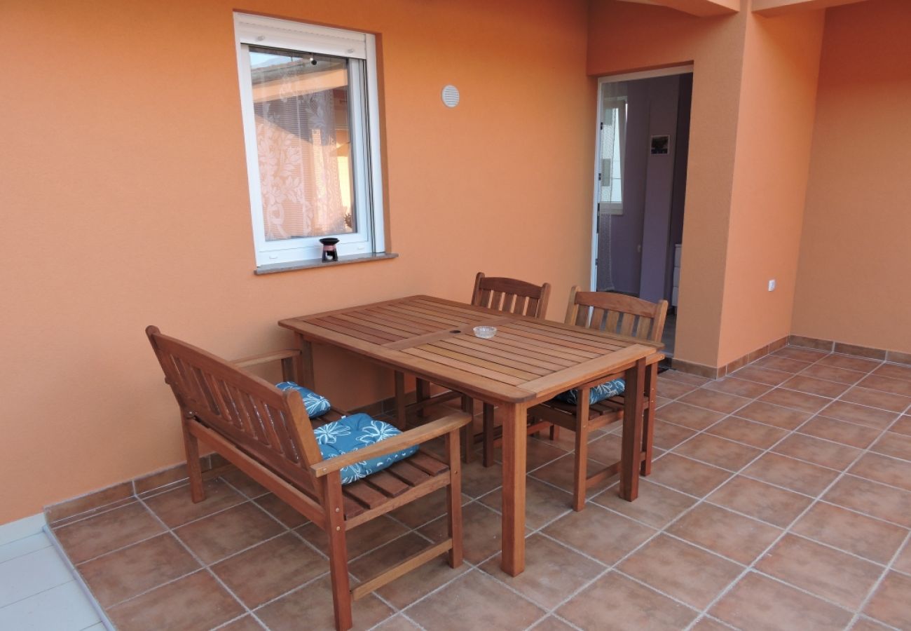 Apartamento en Biograd na moru - Apartamento en Biograd na Moru con Balcón, Acondicionador, WIFI (4269-3)