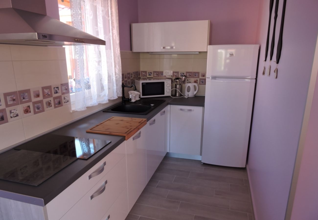 Apartamento en Biograd na moru - Apartamento en Biograd na Moru con Balcón, Acondicionador, WIFI (4269-3)