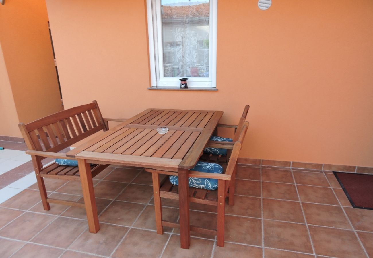 Apartamento en Biograd na moru - Apartamento en Biograd na Moru con Balcón, Acondicionador, WIFI (4269-3)