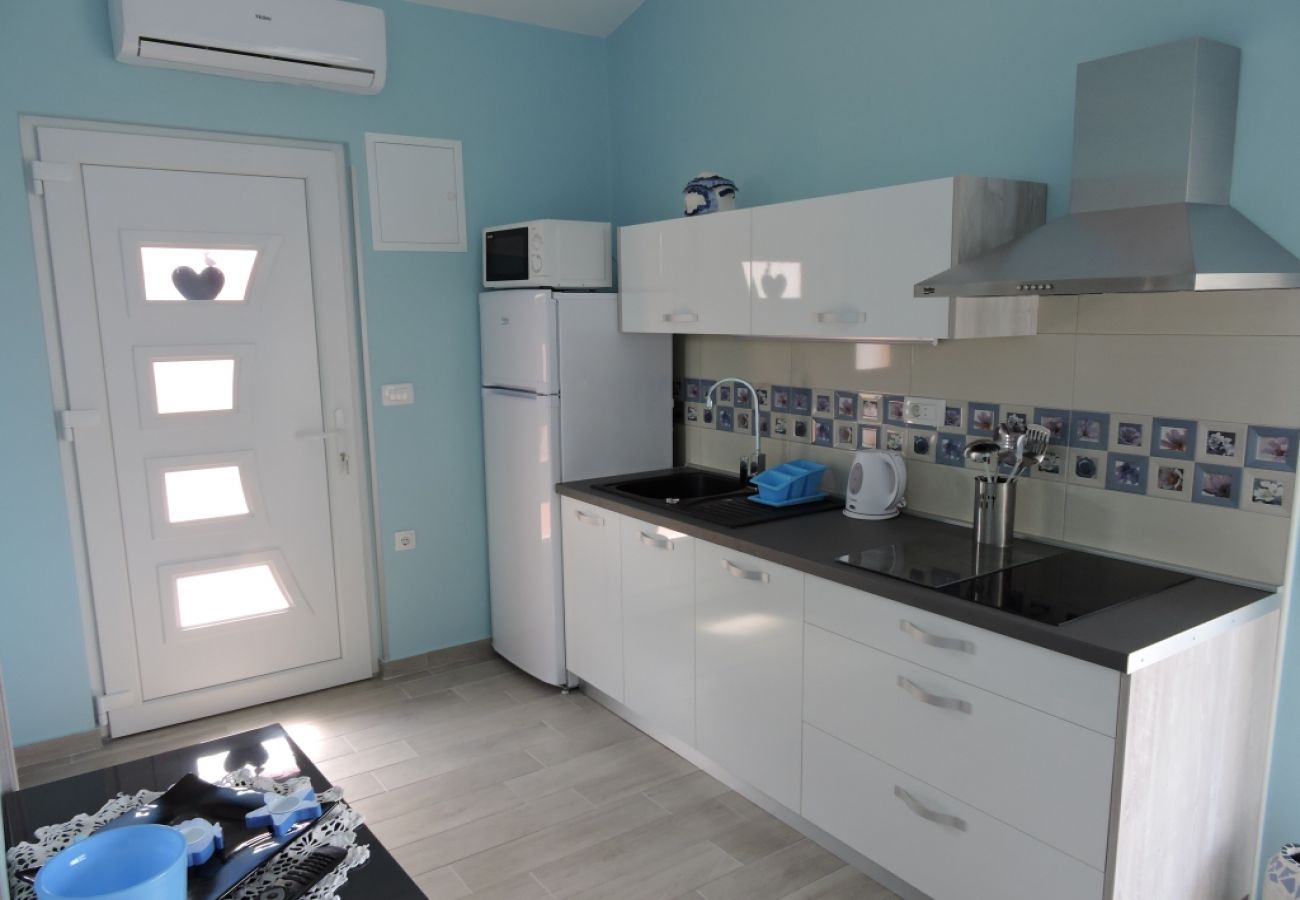 Apartamento en Biograd na moru - Apartamento en Biograd na Moru con Balcón, Acondicionador, WIFI (4269-4)