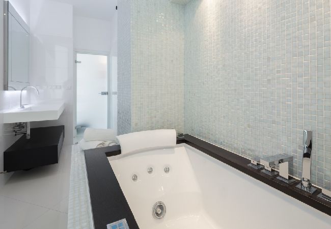 Apartamento en Stanici - Apartamento en Stanići con Seaview, Balcón, Acondicionador, WIFI (3782-8) Apartamento en Stanici - Apartamento en Stanići con Seaview, Balcón, Acondicionador, WIFI (3782-8)