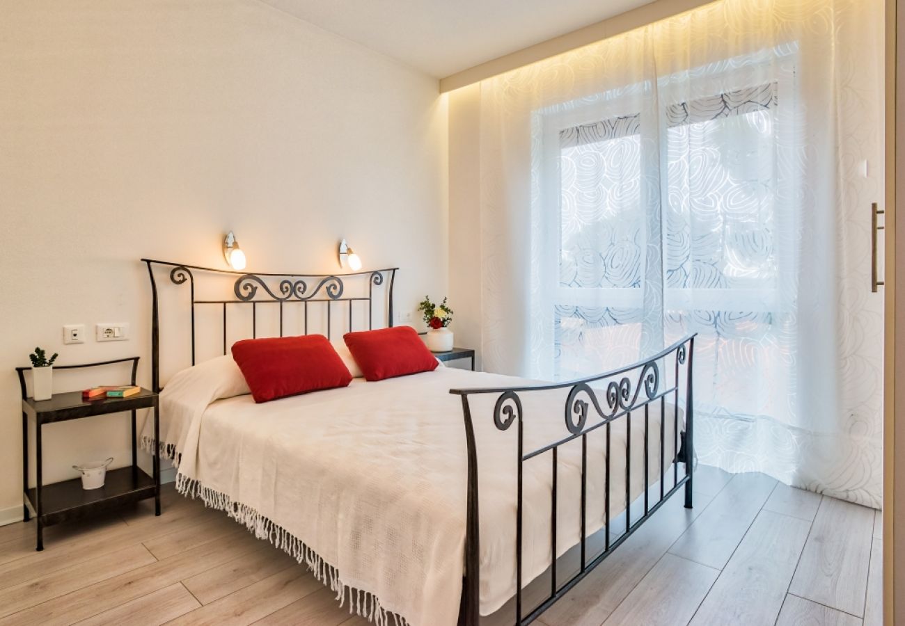 Apartamento en Rovinj - Apartamento en Rovinj con Balcón, Acondicionador, WIFI, Lavavajillas (4286-3)