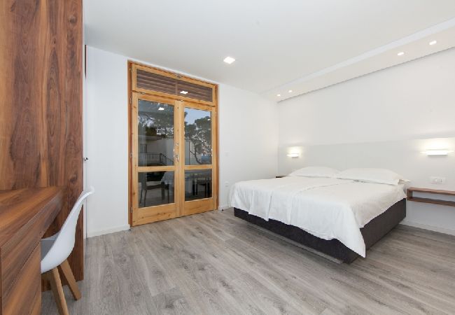 Apartamento en Brela - Apartamento en Brela con Seaview, Terraza, Acondicionador, WIFI (3524-6) Apartamento en Brela - Apartamento en Brela con Seaview, Terraza, Acondicionador, WIFI (3524-6)