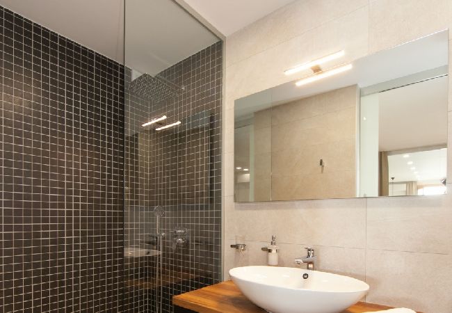 Apartamento en Brela - Apartamento en Brela con Seaview, Terraza, Acondicionador, WIFI (3524-7) Apartamento en Brela - Apartamento en Brela con Seaview, Terraza, Acondicionador, WIFI (3524-7)