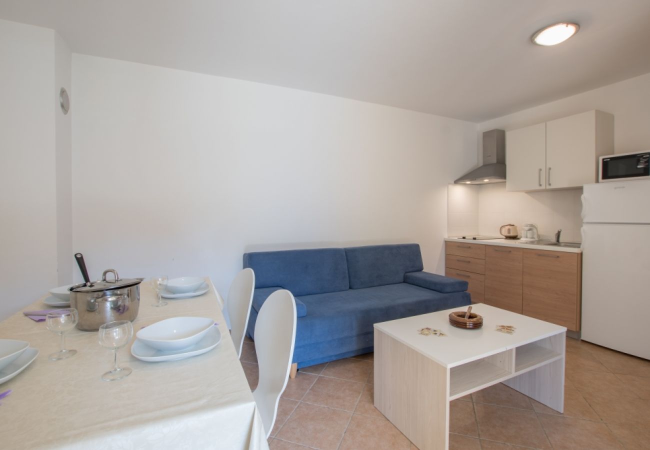 Apartamento en Savudrija - Apartamento en Savudrija con Terraza, Acondicionador, WIFI, Lavavajillas (4264-1)