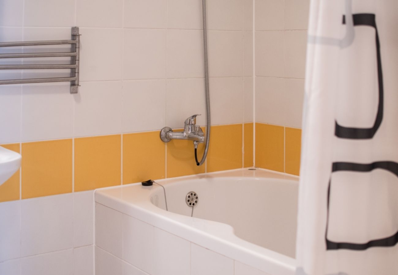 Apartamento en Savudrija - Apartamento en Savudrija con Terraza, Acondicionador, WIFI, Lavavajillas (4264-1)