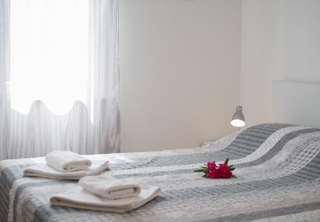 Apartamento en Savudrija - Apartamento en Savudrija con Balcón, Acondicionador, WIFI, Lavavajillas (4264-2) Apartamento en Savudrija - Apartamento en Savudrija con Balcón, Acondicionador, WIFI, Lavavajillas (4264-2)