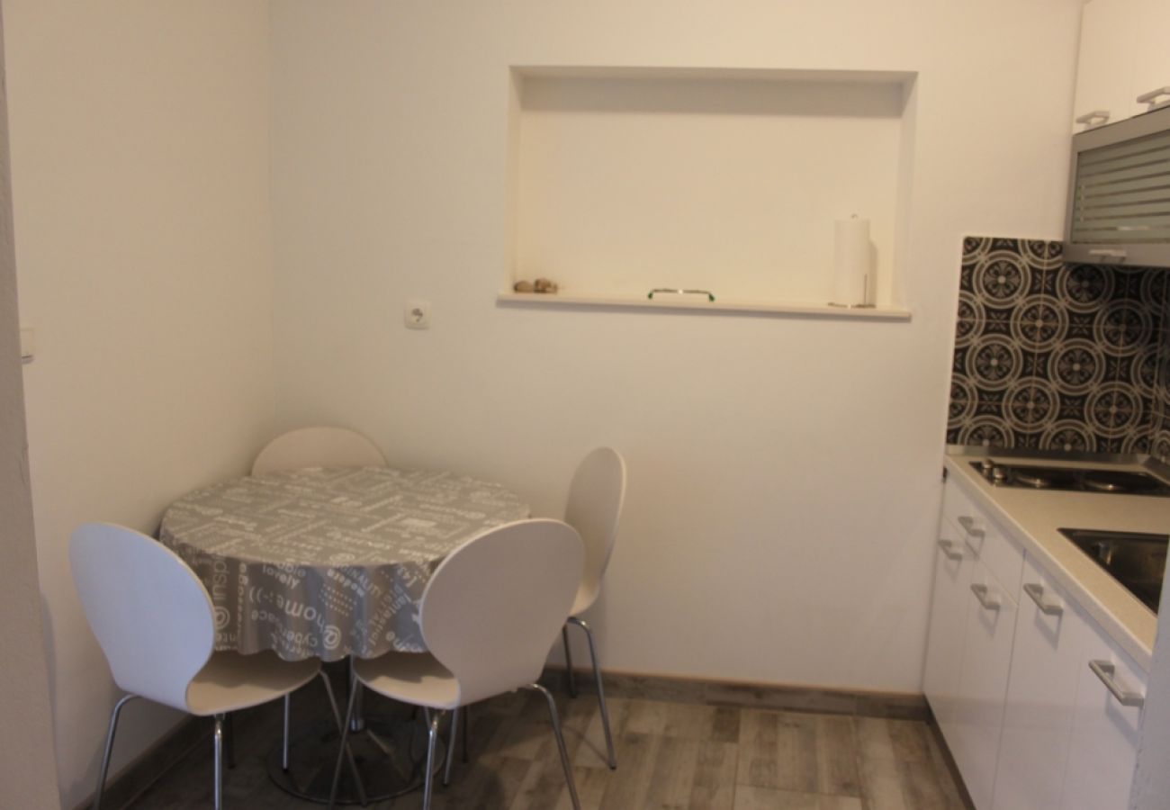 Apartamento en Tribunj - Apartamento en Tribunj con Terraza, WIFI (4303-1)