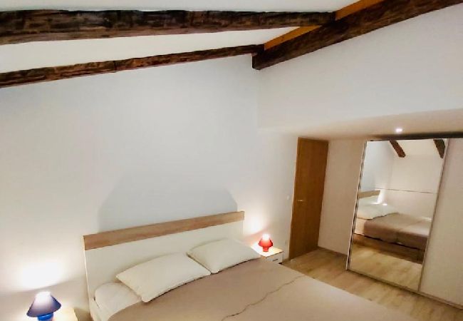 Apartamento en Supetarska Draga - Apartamento en Supetarska Draga con Seaview, Balcón, Acondicionador, WIFI (4325-1) Apartamento en Supetarska Draga - Apartamento en Supetarska Draga con Seaview, Balcón, Acondicionador, WIFI (4325-1)