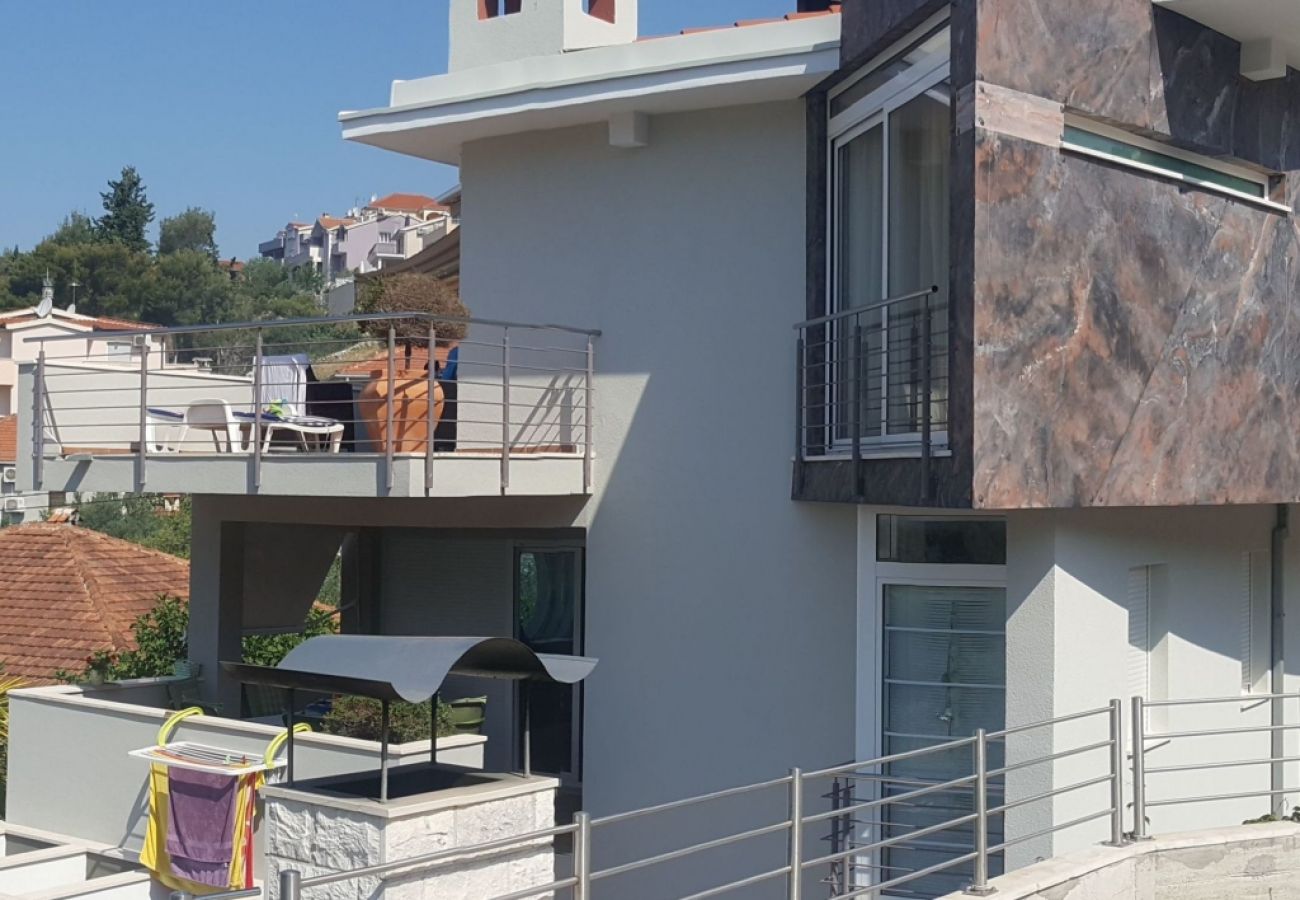 Apartamento en Trogir - Apartamento en Trogir con Seaview, Terraza, Acondicionador, WIFI (4328-6)