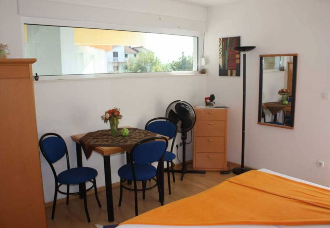 Estudio en Trogir - Apartamento Estudio en Trogir con Balcón, Acondicionador, WIFI (4328-1)