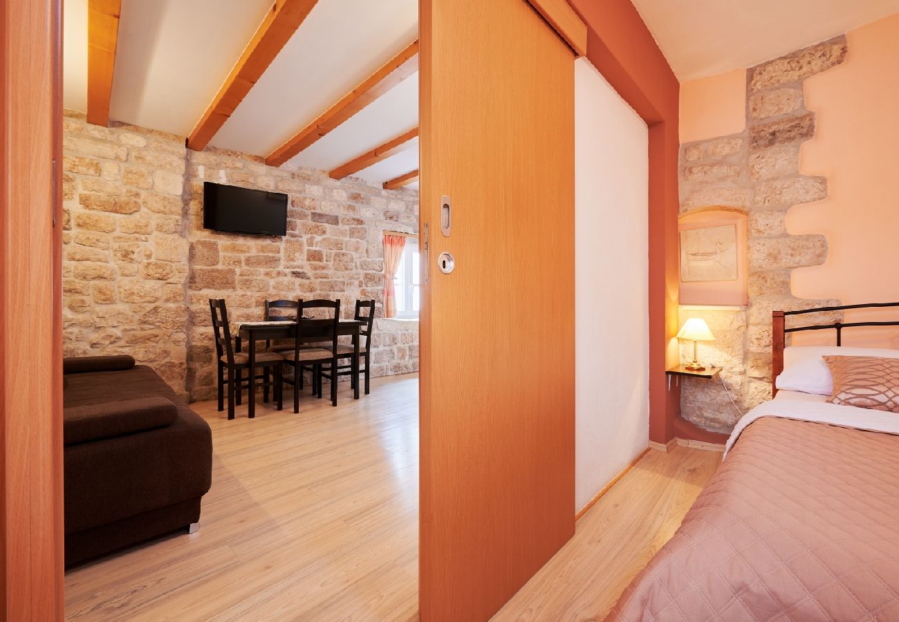 Apartamento en Trogir - Apartamento en Trogir con Balcón, Acondicionador, WIFI (4324-2)