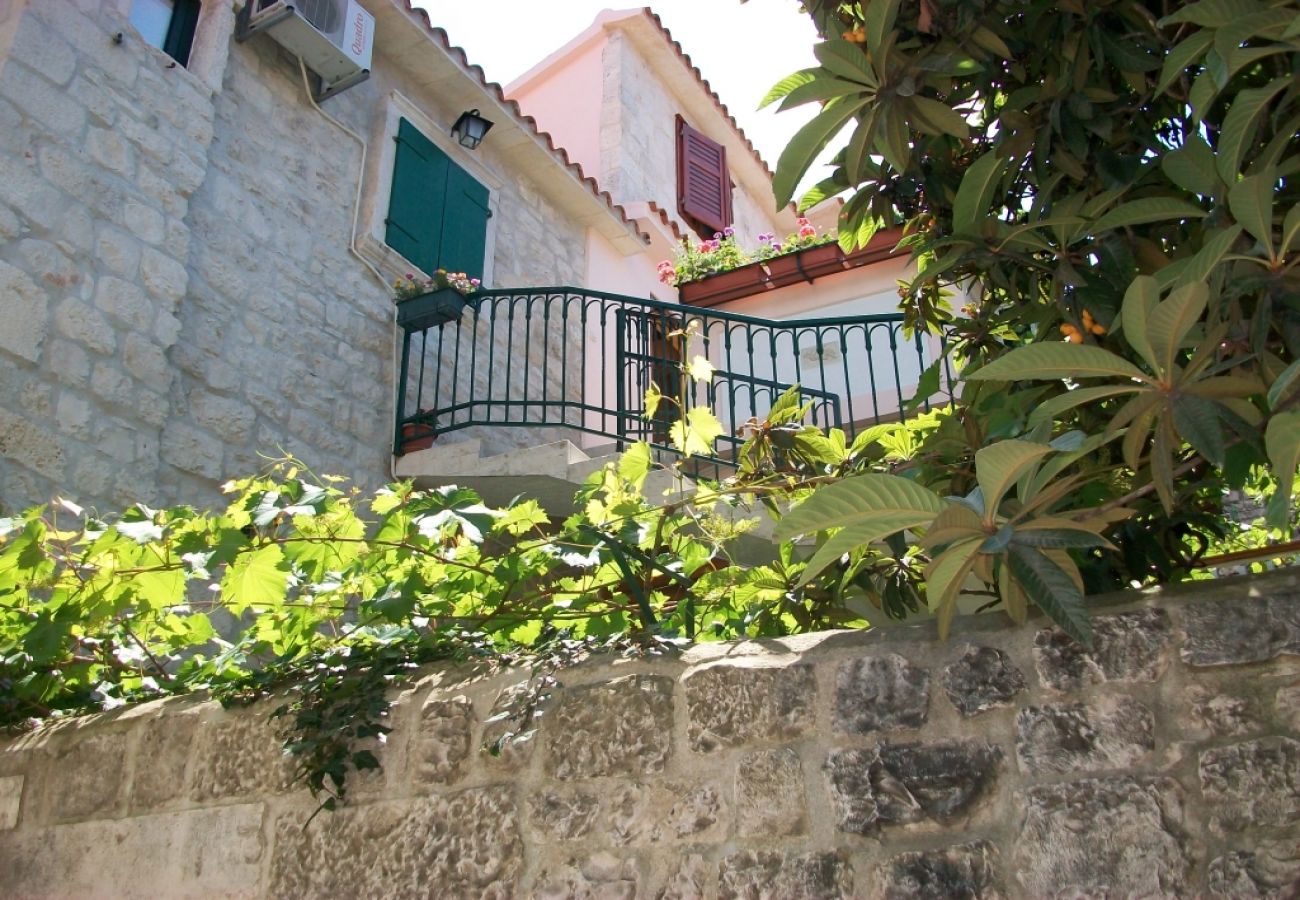 Alquiler por habitaciones en Trogir - Habitacion en Trogir con Balcón, Acondicionador, WIFI (4324-3)