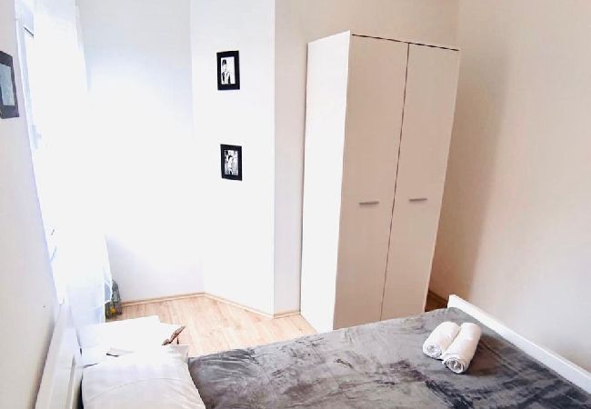 Apartamento en Supetarska Draga - Apartamento en Supetarska Draga con Seaview, Balcón, Acondicionador, WIFI (4325-3) Apartamento en Supetarska Draga - Apartamento en Supetarska Draga con Seaview, Balcón, Acondicionador, WIFI (4325-3)