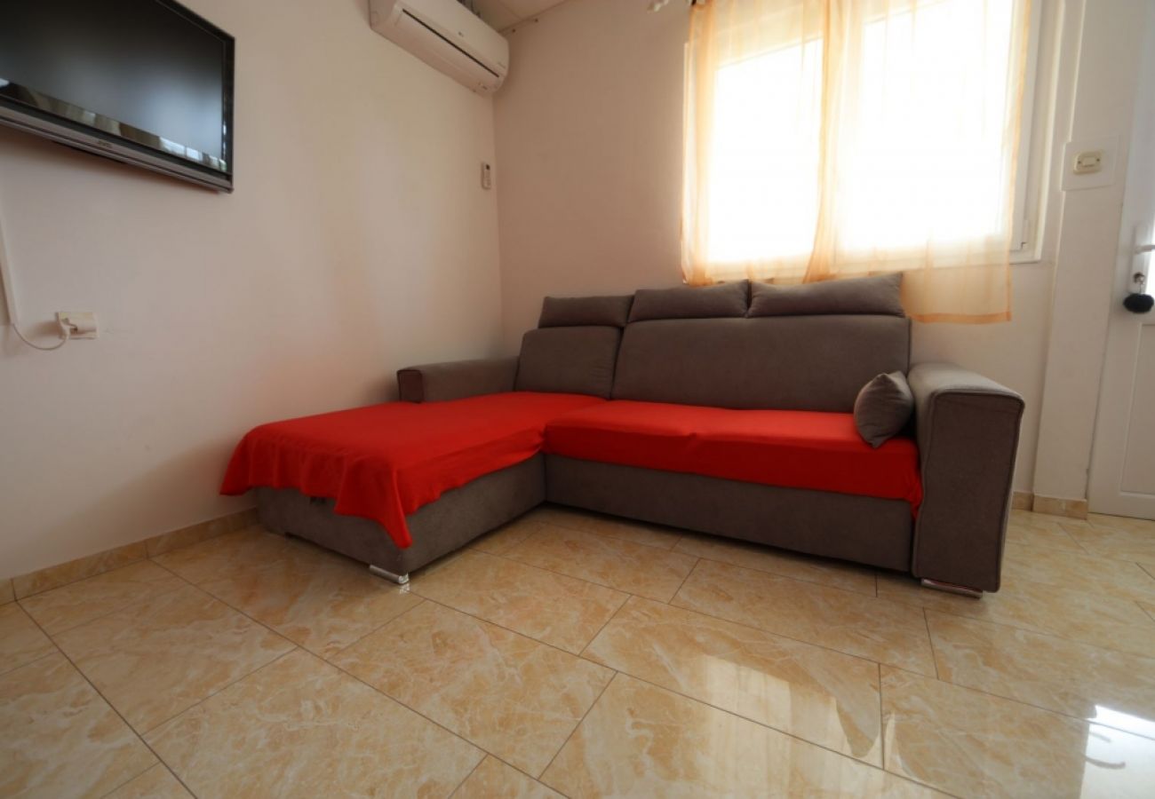 Apartamento en Lopar - Apartamento en Lopar con Terraza, Acondicionador, WIFI, Lavadora (4360-1)