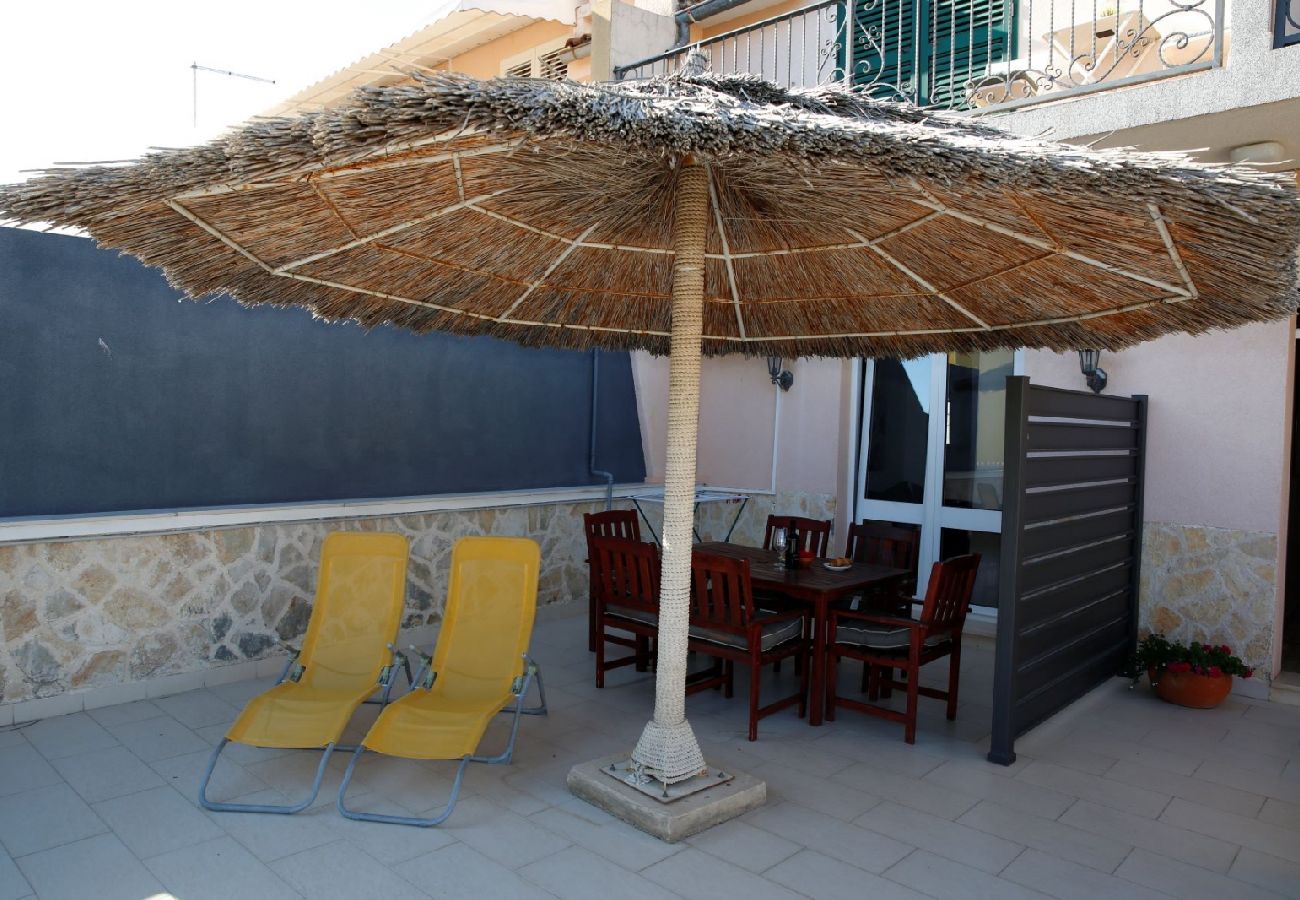 Apartamento en Vodice - Apartamento en Vodice con Terraza, Acondicionador, WIFI (4323-2)