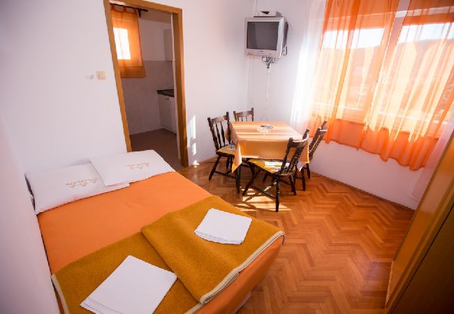 Apartamento en Lopar - Apartamento en Lopar con Seaview, Terraza, Acondicionador, WIFI (178-2) Apartamento en Lopar - Apartamento en Lopar con Seaview, Terraza, Acondicionador, WIFI (178-2)