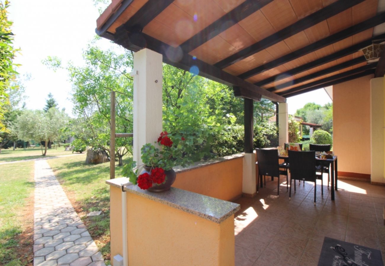 Casa en Porec - Casa de vacaciones en Poreč con Terraza, Acondicionador, WIFI, Lavavajillas (4400-2)