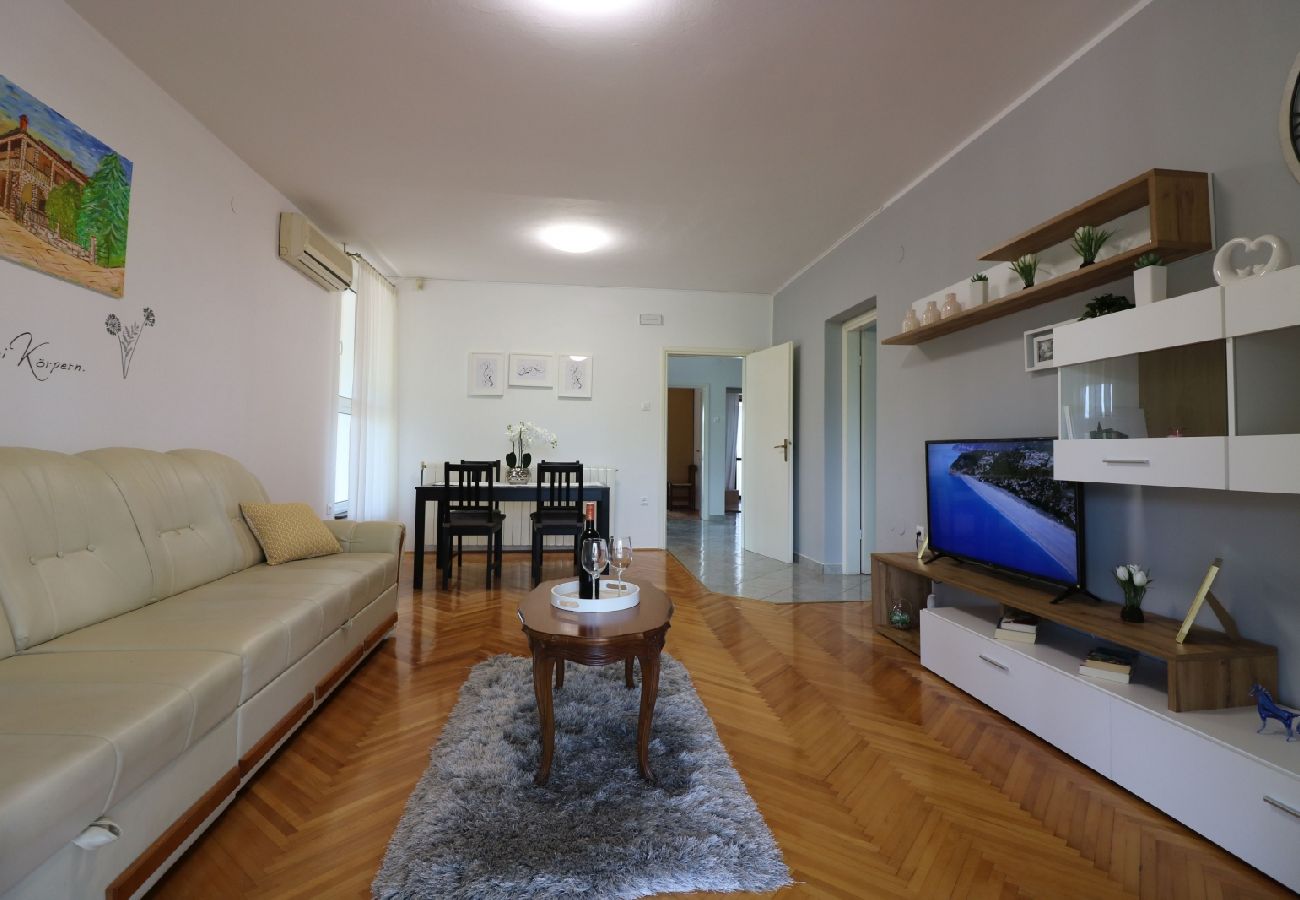 Apartamento en Porec - Apartamento en Poreč con Terraza, Acondicionador, WIFI, Lavavajillas (4400-9)