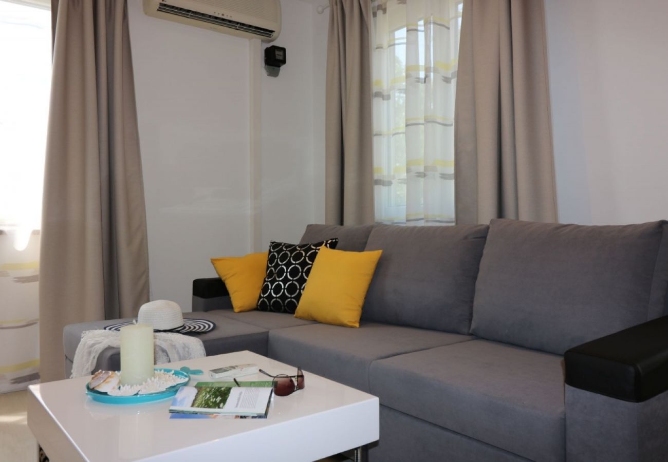 Casa en Porec - Casa de vacaciones en Poreč con Terraza, Acondicionador, WIFI, Lavavajillas (4400-1)