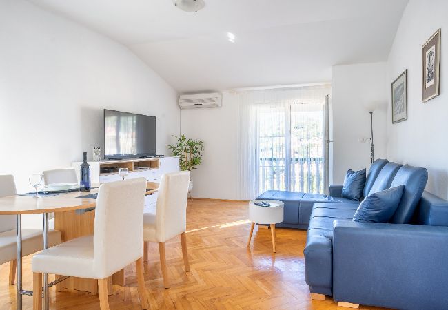 Apartamento en Sali - Apartamento en Sali con Seaview, Balcón, Acondicionador, WIFI (4413-2) Apartamento en Sali - Apartamento en Sali con Seaview, Balcón, Acondicionador, WIFI (4413-2)