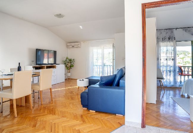Apartamento en Sali - Apartamento en Sali con Seaview, Balcón, Acondicionador, WIFI (4413-2) Apartamento en Sali - Apartamento en Sali con Seaview, Balcón, Acondicionador, WIFI (4413-2)